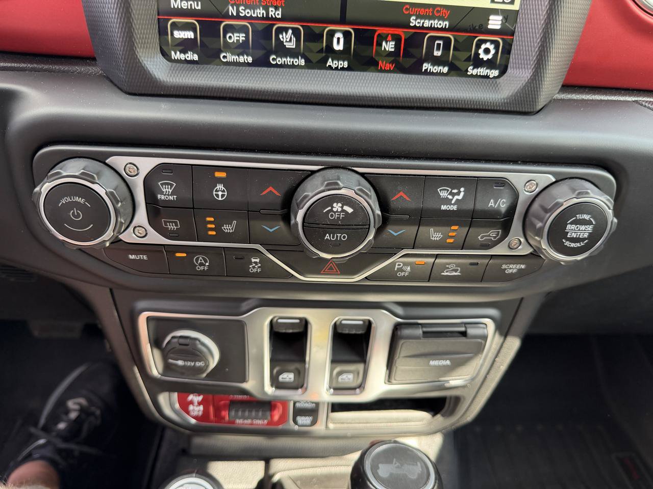 Used 2021 Jeep Wrangler Rubicon AWD/4WD image 15