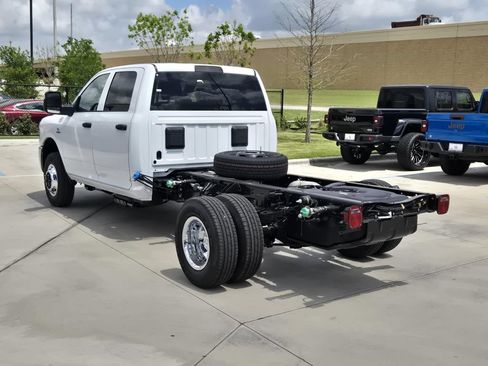 New 2026 RAM 3500 Tradesman w/ Chrome Appearance Group A AWD/4WD image 2