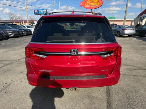 Used 2022 Honda Odyssey Elite image 4