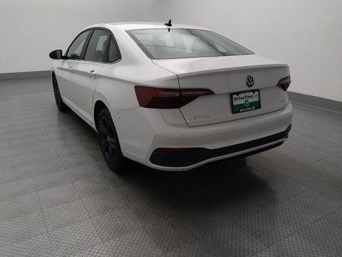 Used 2023 Volkswagen Jetta SE w/ Panoramic Sunroof Package FWD image 6