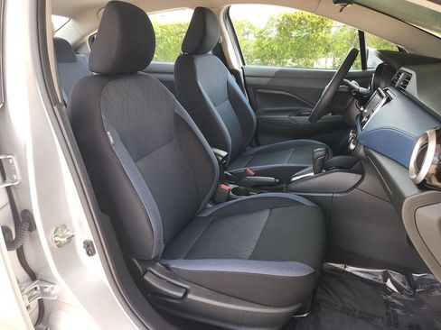 Used 2025 Nissan Versa SV FWD image 16