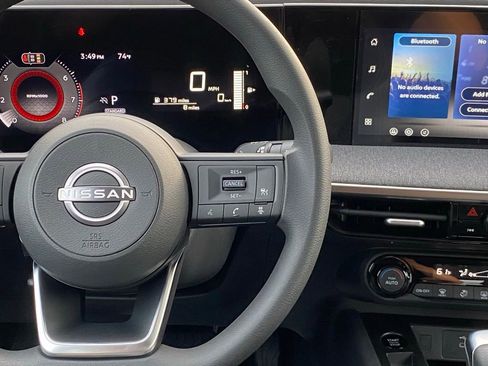 New 2026 Nissan Kicks SV image 20