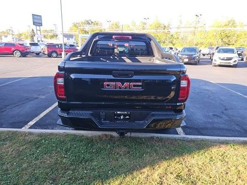 Used 2025 GMC Canyon AT4 w/ Nightfall Edition image 6