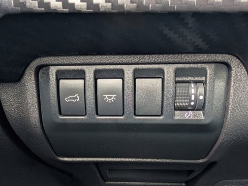 Certified 2025 Subaru Ascent Premium AWD/4WD image 30