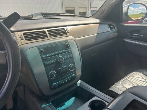 Used 2013 Chevrolet Silverado 2500 LTZ w/ LTZ Plus Package AWD/4WD image 5