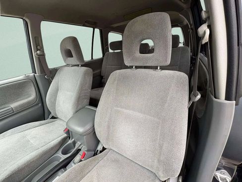 Used 2004 Suzuki XL7 LX image 27