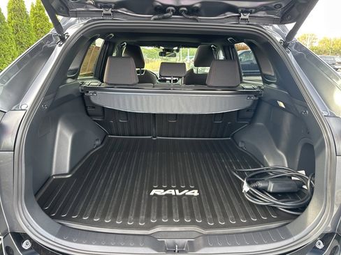Certified 2025 Toyota RAV4 SE image 41