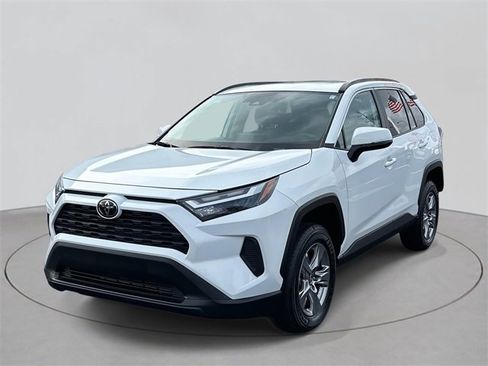 Used 2024 Toyota RAV4 XLE image 1