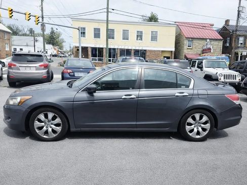 Used 2009 Honda Accord EX image 2
