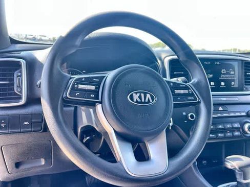 Used 2021 Kia Sportage LX FWD image 17