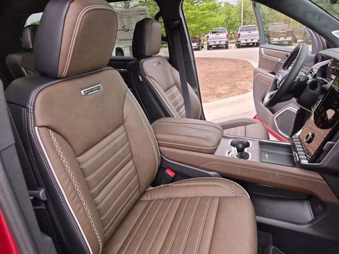 New 2026 GMC Acadia Denali Ultimate FWD image 37