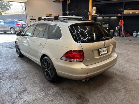 Used 2013 Volkswagen Jetta TDI image 5