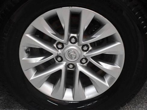 Used 2018 Lexus GX 460 Premium w/ Premium Package AWD/4WD image 20