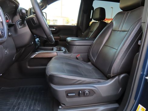 Used 2020 Chevrolet Silverado 2500 High Country image 12