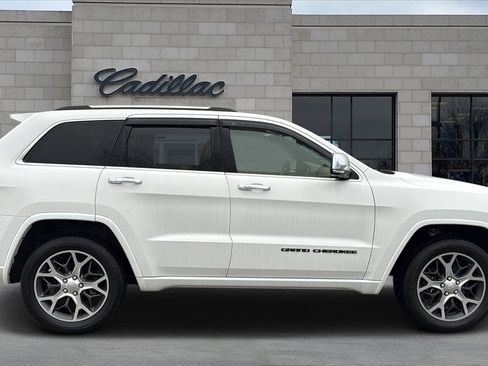 Used 2021 Jeep Grand Cherokee Overland image 2