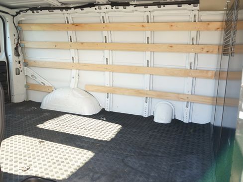 Used 2024 Chevrolet Express 2500 w/ Driver Convenience Package image 17