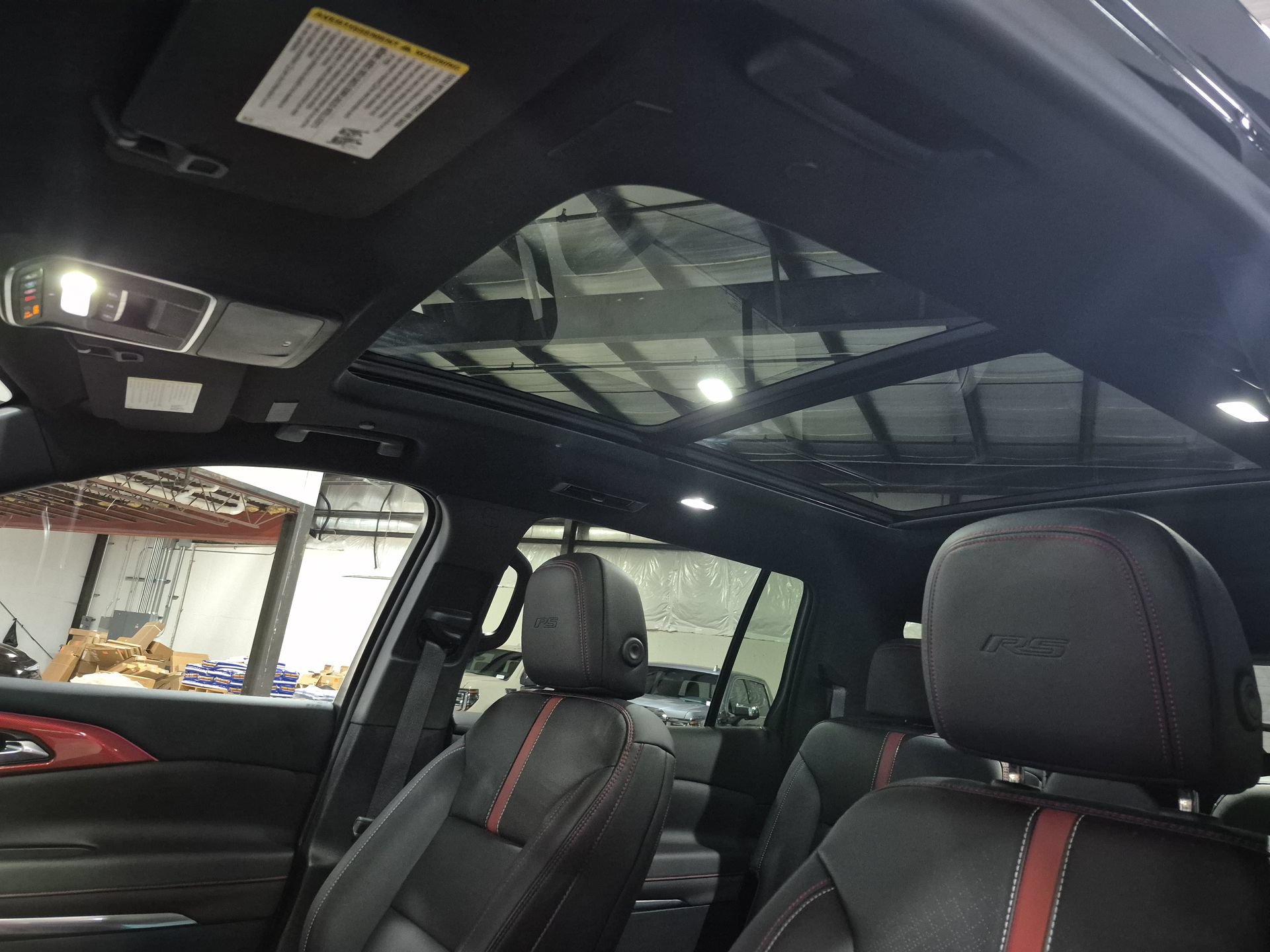 Certified 2024 Chevrolet Traverse RS w/ LPO, Floor Liner Package AWD/4WD image 21