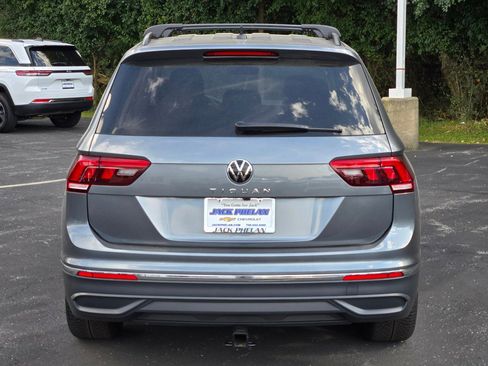 Used 2024 Volkswagen Tiguan S image 12
