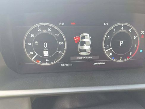 Used 2019 Land Rover Discovery HSE image 8