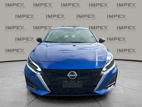 Used 2025 Nissan Altima 2.5 SV image 8