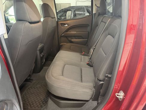 Used 2021 Chevrolet Colorado LT w/ LT Convenience Package AWD/4WD image 21