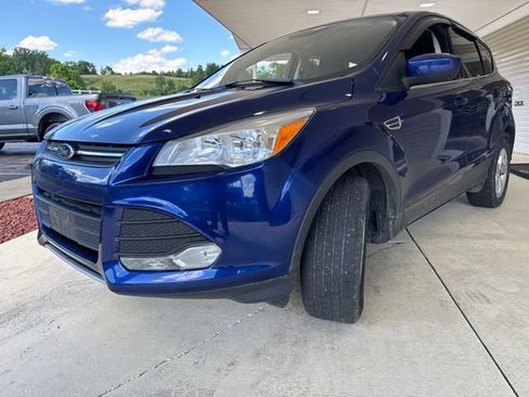 Used 2016 Ford Escape SE w/ SE Cold Weather Package AWD/4WD image 5