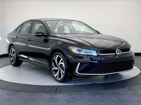 New 2026 Volkswagen Jetta SEL FWD image 4