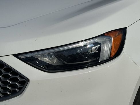 Used 2024 Ford Edge SEL AWD/4WD image 11