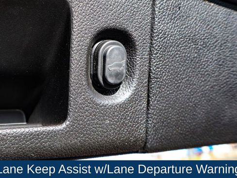 Used 2020 Chevrolet Tahoe LT w/ Luxury Package image 39