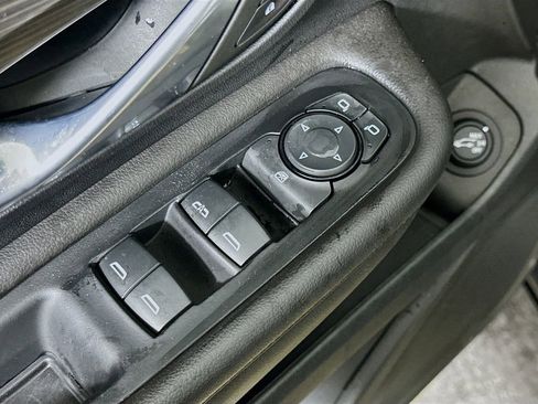 Used 2023 GMC Terrain SLT w/ Tech Package FWD image 20