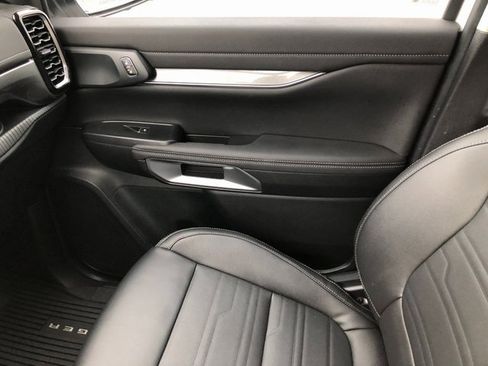 Used 2024 Ford Ranger Lariat image 14