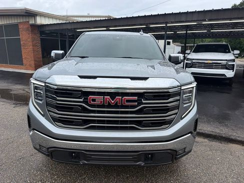 Used 2024 GMC Sierra 1500 SLT w/ SLT Premium Package AWD/4WD image 3