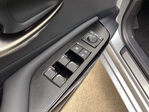 New 2025 Lexus ES 300h F Sport image 14