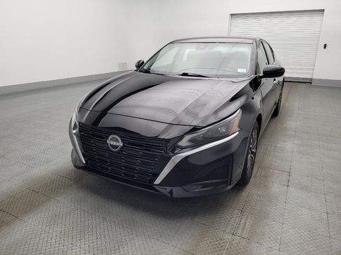 Used 2023 Nissan Altima 2.5 SV image 15