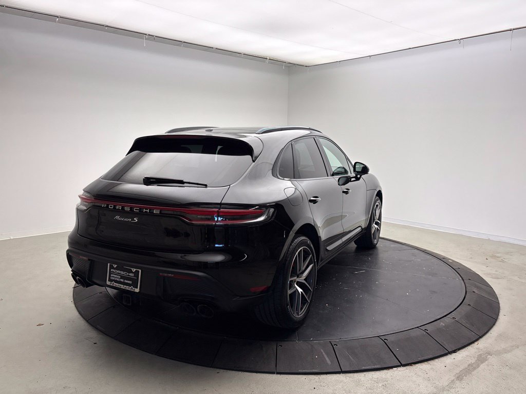 Certified 2023 Porsche Macan S AWD/4WD image 7