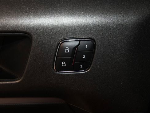 Used 2025 Ford Bronco Sport Badlands image 9