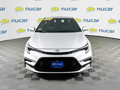 Used 2024 Toyota Corolla SE image 2