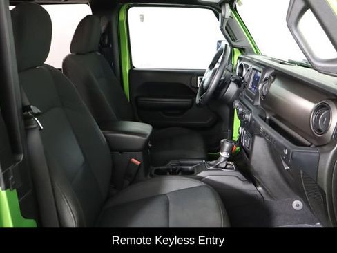 Used 2019 Jeep Wrangler Sport image 18