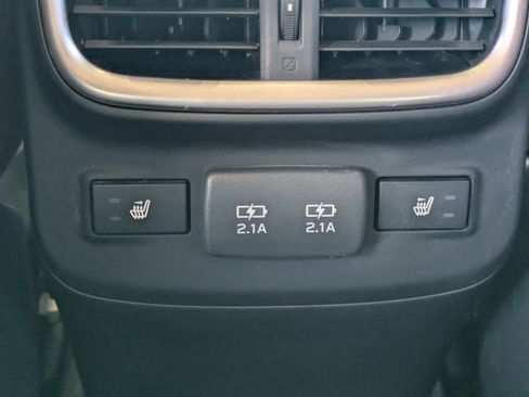 Certified 2022 Subaru Outback Touring XT image 16