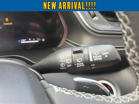 Used 2023 Jeep Grand Cherokee Altitude AWD/4WD image 12