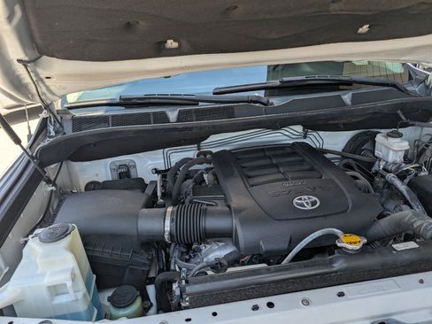 Used 2014 Toyota Tundra Limited w/ Limited Premium Package AWD/4WD image 23