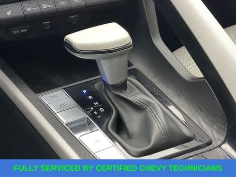 Used 2022 Hyundai Elantra Limited image 35