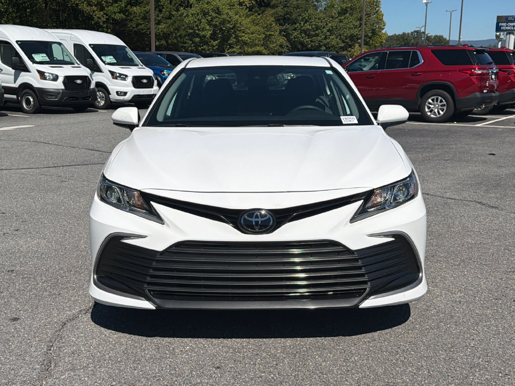 Used 2024 Toyota Camry LE FWD image 2