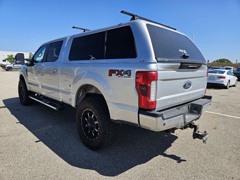 Used 2017 Ford F250 Lariat w/ Lariat Ultimate Package AWD/4WD image 5