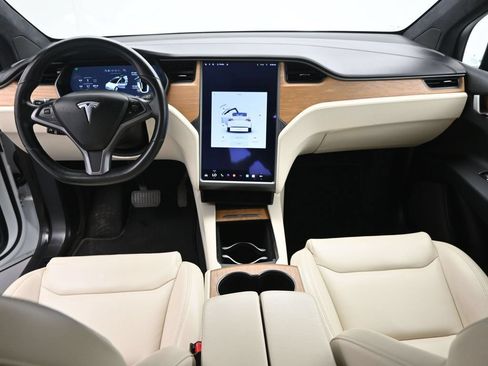 Used 2020 Tesla Model X Long Range AWD/4WD image 17