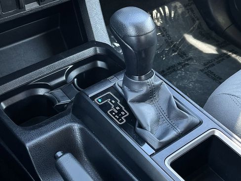 Used 2023 Toyota Tacoma SR AWD/4WD image 17