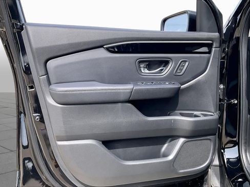 Used 2023 Honda Pilot Touring image 20