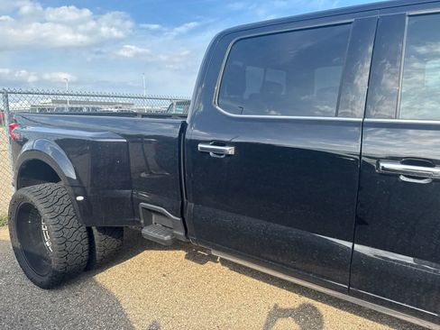 Used 2024 Ford F450 Platinum w/ FX4 Off-Road Package AWD/4WD image 8