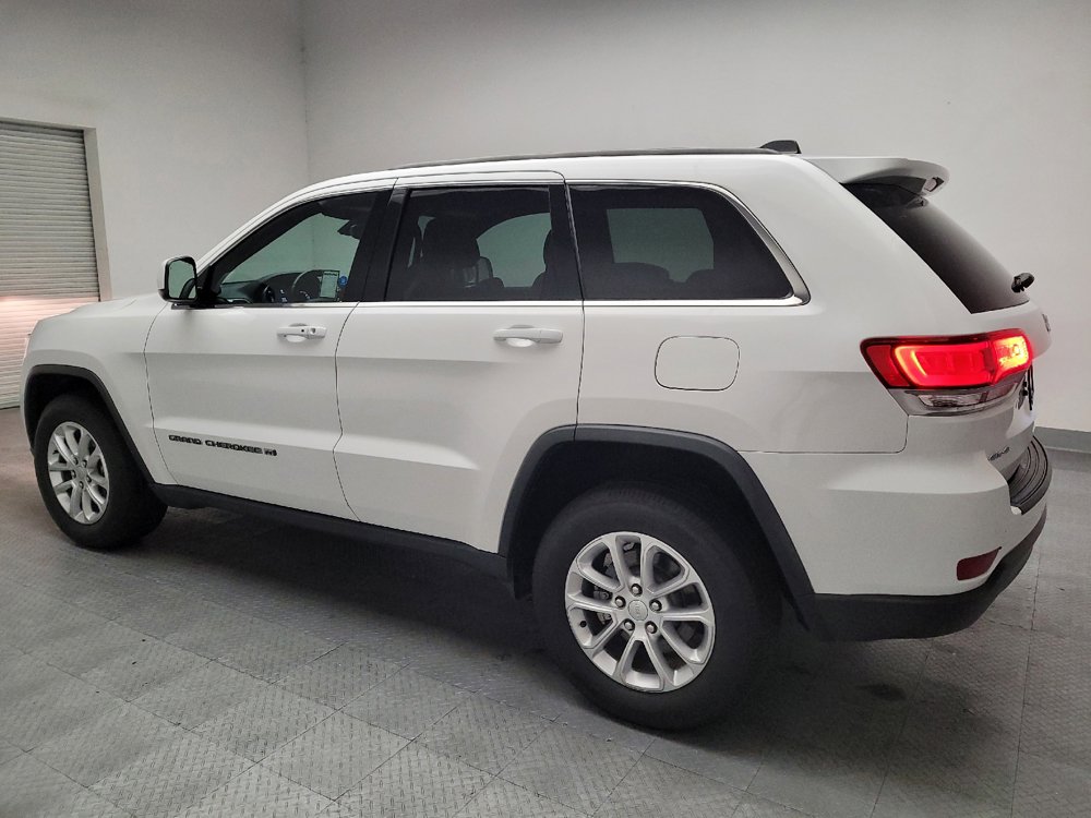 Used 2022 Jeep Grand Cherokee Laredo X AWD/4WD image 3