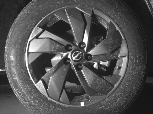 Used 2025 Nissan Rogue SV image 12